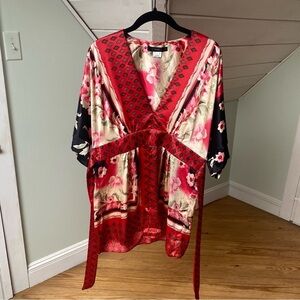 Single black floral silk long sleeve tunic top Size Large